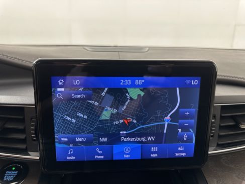 Used 2020 Ford Explorer Platinum AWD/4WD image 16