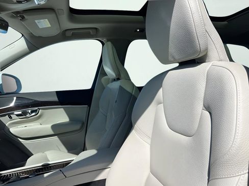 Used 2019 Volvo XC90 T5 Momentum w/ Protection Package Premier image 47