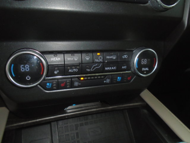Used 2021 Ford Expedition Limited AWD/4WD image 23