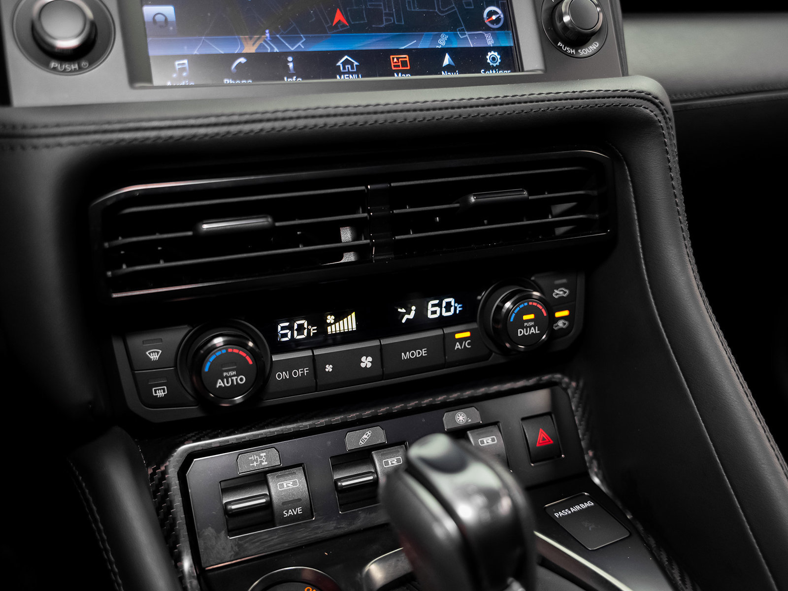 Used 2023 Nissan GT-R Premium AWD/4WD image 52