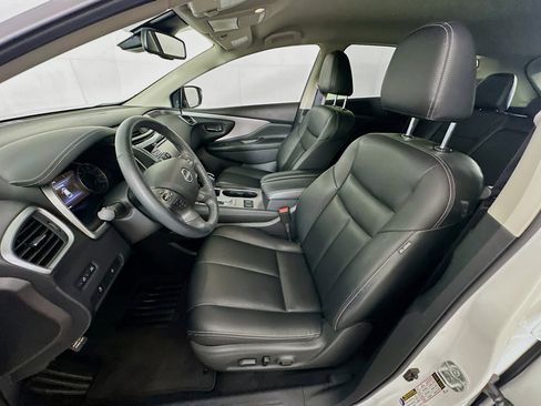 Used 2023 Nissan Murano SV w/ SV Midnight Edition Package image 13