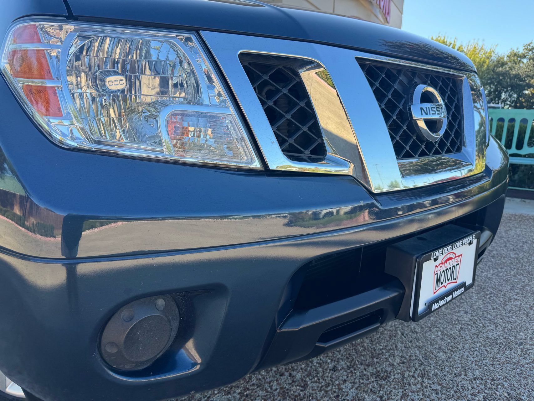 Used 2019 Nissan Frontier SV AWD/4WD image 2