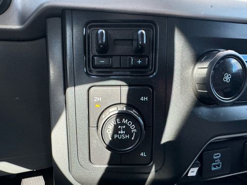 Used 2022 Ford F150 XLT w/ Trailer Tow Package image 29