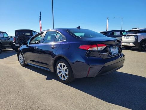 Used 2024 Toyota Corolla LE image 4