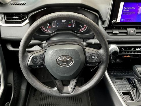 Certified 2025 Toyota RAV4 LE image 5