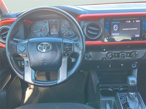 Used 2017 Toyota Tacoma TRD Sport w/ Tow Package image 23