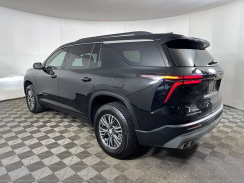 Used 2026 Chevrolet Traverse LT image 5