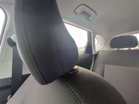 New 2026 Hyundai Kona SE image 13