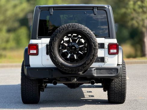 Used 2018 Jeep Wrangler Unlimited Sport S AWD/4WD image 6