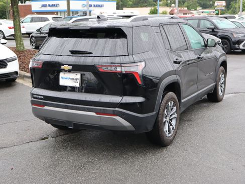 Used 2025 Chevrolet Equinox LT w/ Convenience Package II FWD image 10