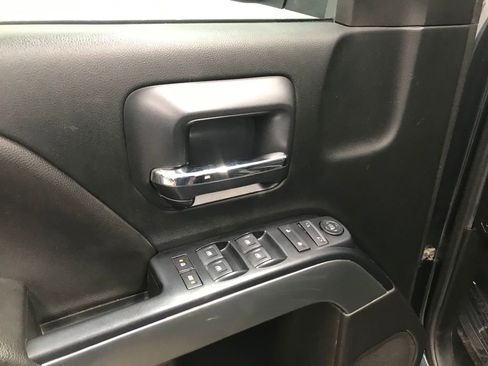 Used 2018 Chevrolet Silverado 1500 LT w/ All Star Edition image 10