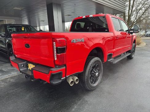 Certified 2025 Ford F350 Lariat w/ Black Appearance Package image 4