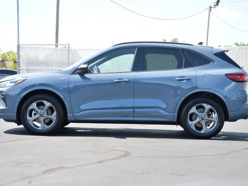 Used 2023 Ford Escape ST-Line w/ Tech Pack #1 AWD/4WD image 4