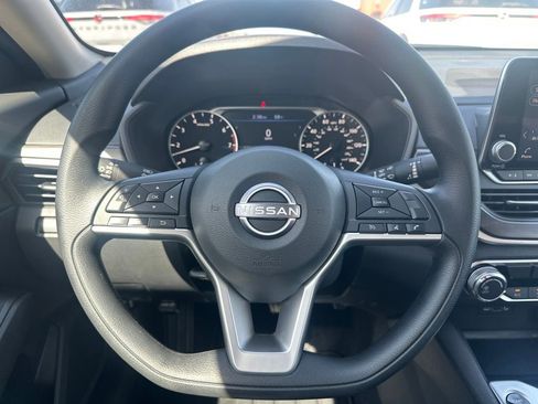 New 2026 Nissan Altima 2.5 SV image 15