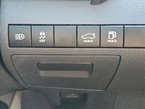 Used 2023 Toyota Camry SE image 15