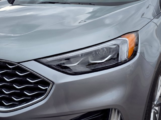 Certified 2024 Ford Edge Titanium w/ Titanium Elite Package AWD/4WD image 3