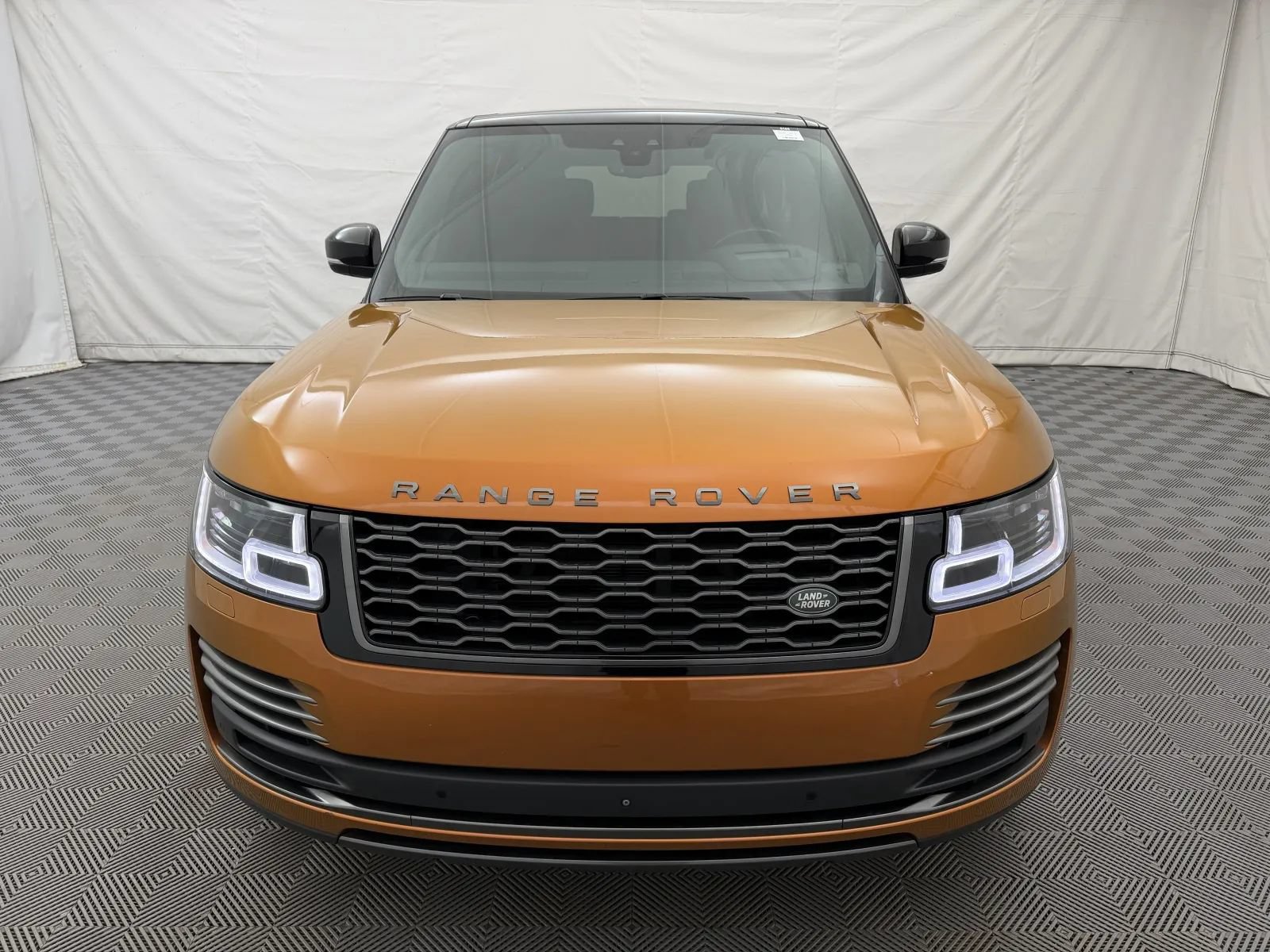 Used 2019 Land Rover Range Rover Long Wheelbase Autobiography AWD/4WD image 3