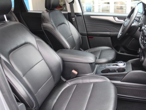 Used 2022 Ford Escape SEL image 29