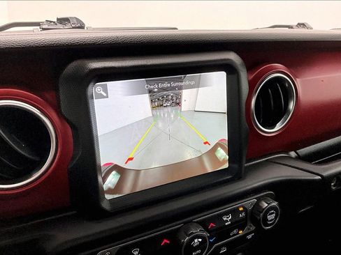 Used 2023 Jeep Gladiator Rubicon w/ Trailer Tow Package image 30