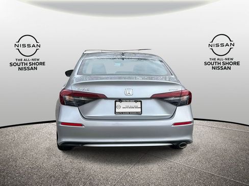 Used 2025 Honda Civic Sport image 7