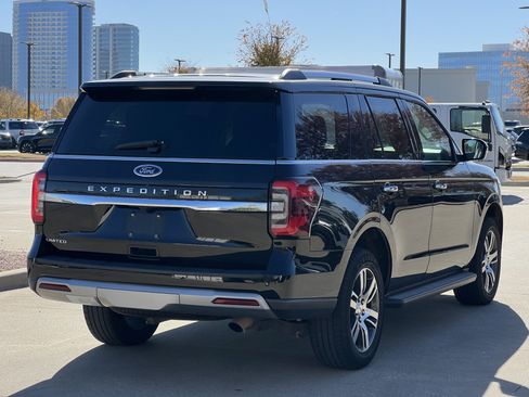 Used 2024 Ford Expedition Limited image 9