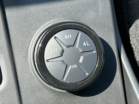 New 2025 Ford Ranger XLT w/ Equipment Group 301A High image 43