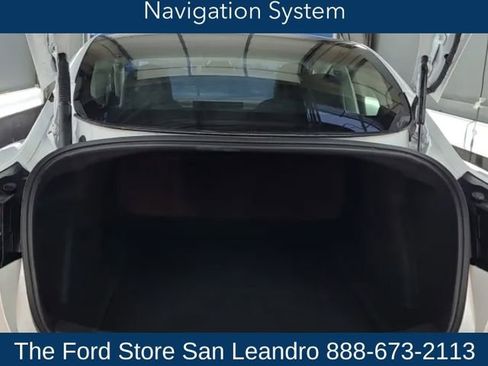 Used 2018 Tesla Model 3 Long Range image 14