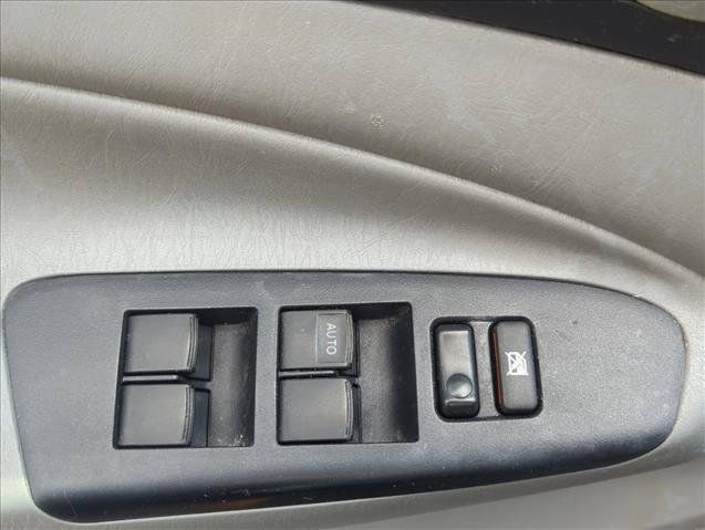 Used 2015 Toyota Tacoma PreRunner w/ SR5 Package RWD image 10