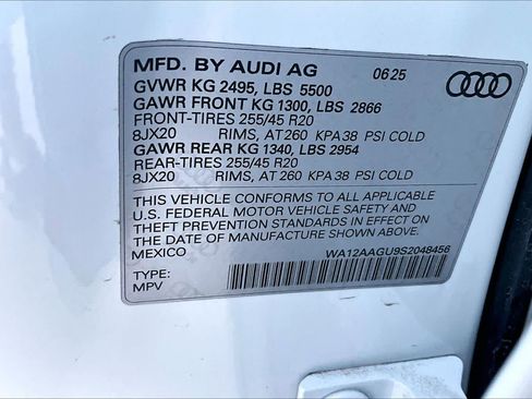 Certified 2025 Audi Q5 Premium Plus w/ Premium Plus AWD/4WD image 35