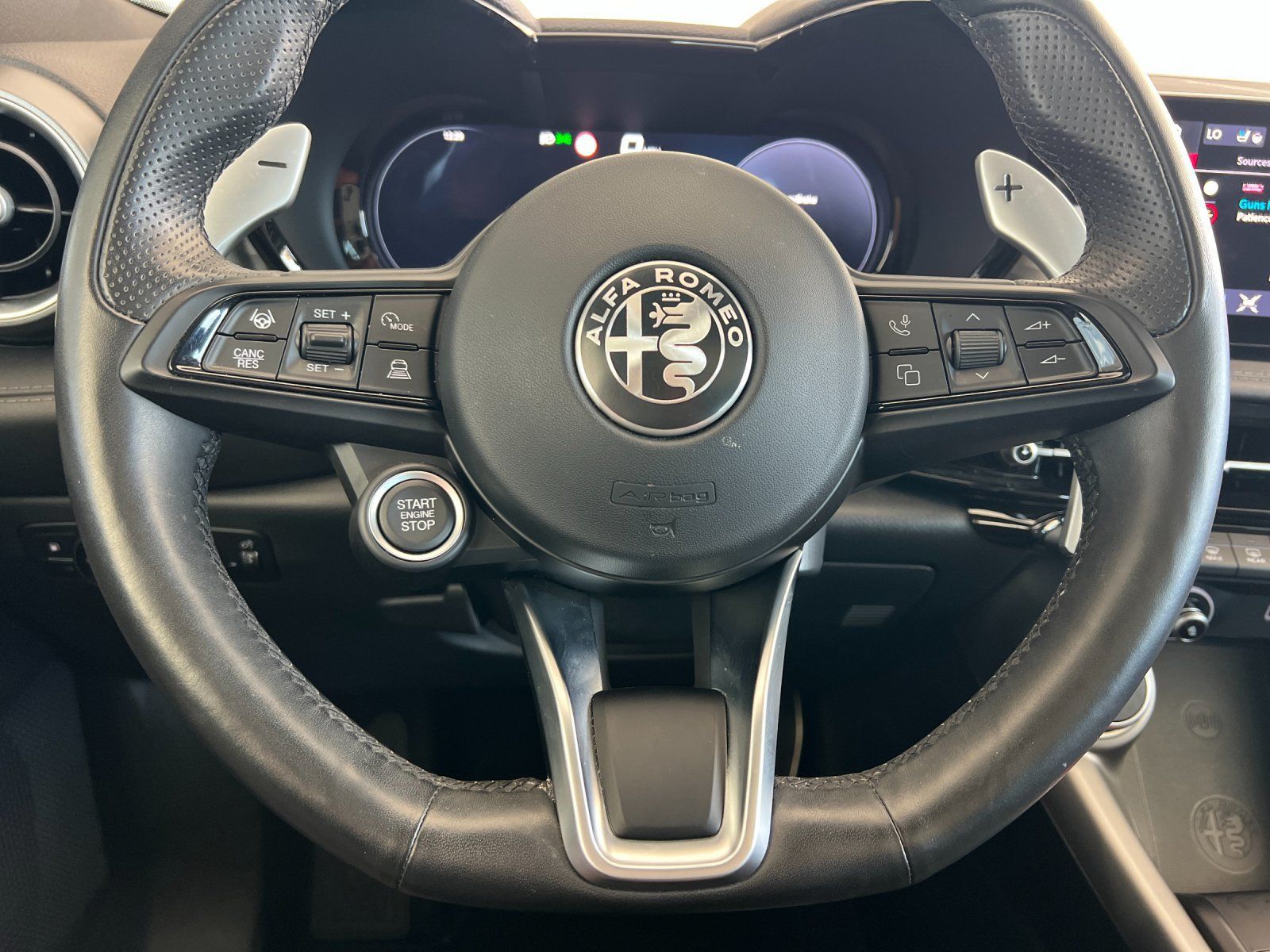 Used 2024 Alfa Romeo Tonale Veloce w/ Active Assist Package AWD/4WD image 26