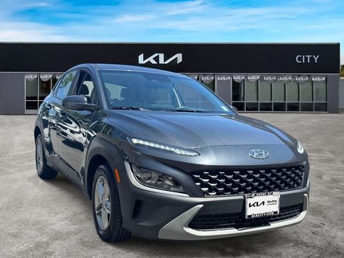 Used 2022 Hyundai Kona SE w/ Cargo Package AWD/4WD image 1