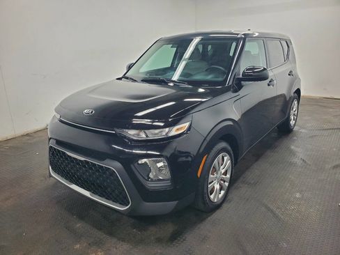 Used 2020 Kia Soul LX image 1