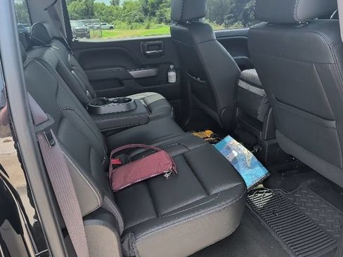Used 2017 Chevrolet Silverado 1500 LTZ Z71 w/ LTZ Plus Package AWD/4WD image 12