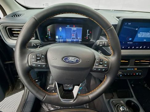 Used 2025 Ford Maverick Tremor image 11