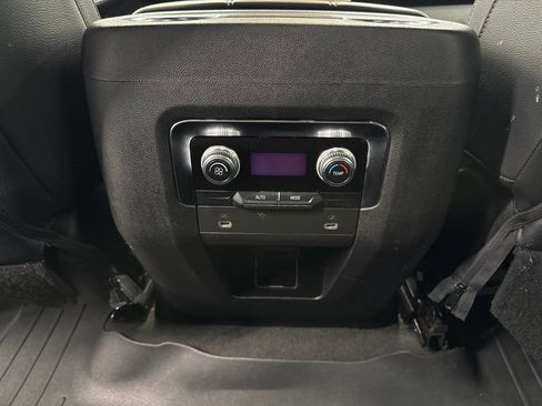 Used 2022 GMC Yukon SLE w/ Max Trailering Package AWD/4WD image 14