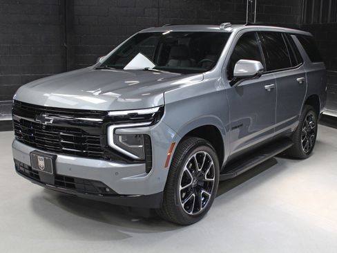 Used 2026 Chevrolet Tahoe RST w/ Comfort Package RWD image 4