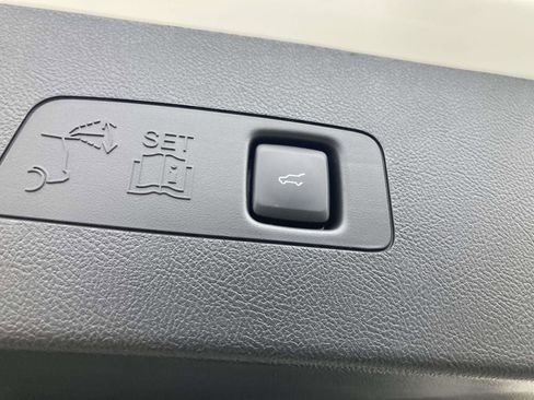 New 2026 Lincoln Corsair Premiere image 16