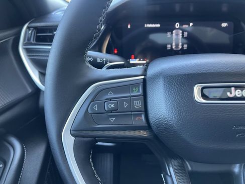 New 2026 Jeep Grand Cherokee Laredo X AWD/4WD image 38