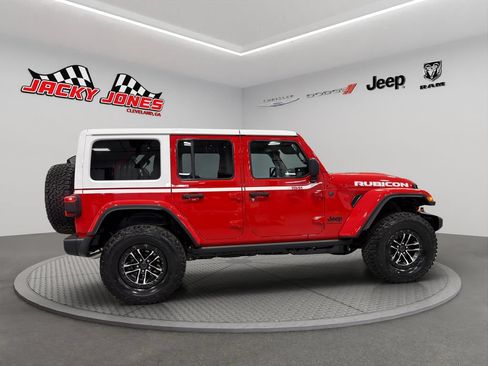 New 2026 Jeep Wrangler Unlimited Rubicon w/ Whitecap Package AWD/4WD image 12