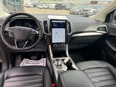 Used 2024 Ford Edge SEL w/ Convenience Package AWD/4WD image 9