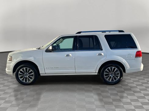 Used 2015 Lincoln Navigator 2WD image 6