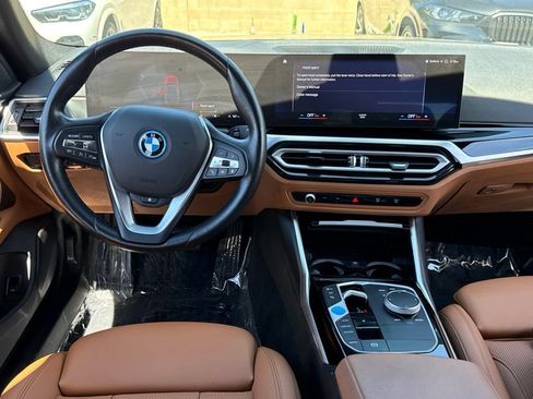 Used 2023 BMW i4 eDrive40 w/ Premium Package RWD image 29