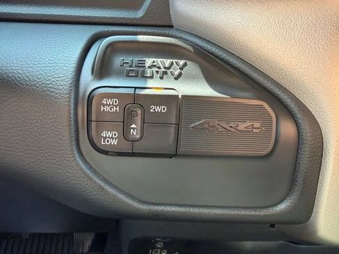 Used 2020 RAM 3500 Laramie AWD/4WD image 17