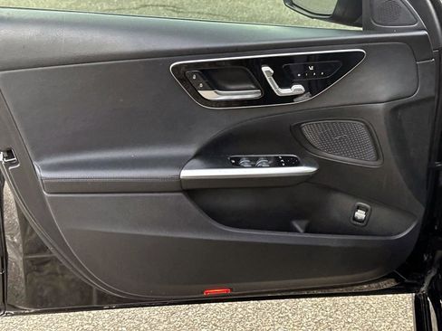 Used 2023 Mercedes-Benz C 300 Sedan image 15