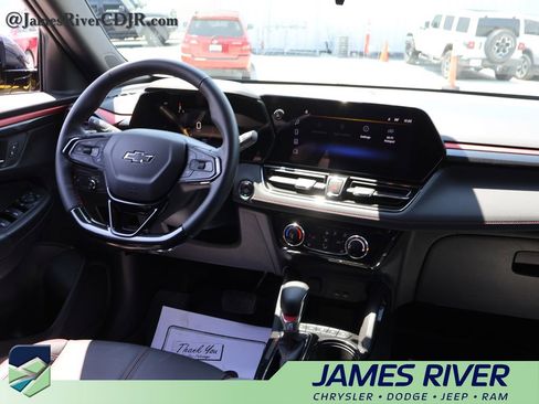 Used 2025 Chevrolet TrailBlazer RS w/ Driver Confidence Package FWD image 13