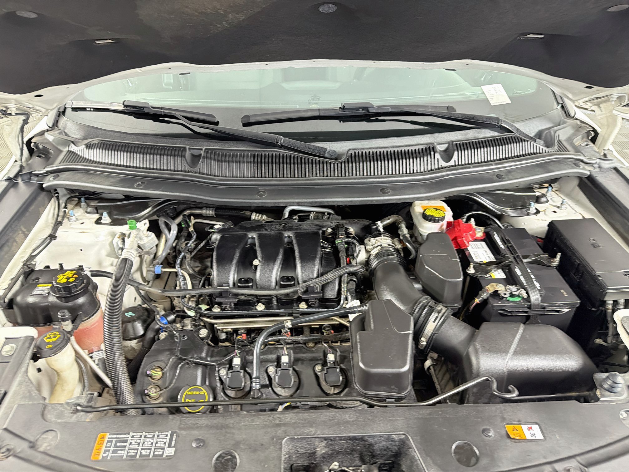 Used 2018 Ford Explorer XLT w/ Equipment Group 201A AWD/4WD image 35