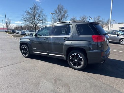 Used 2017 GMC Terrain SLE w/ Nightfall Package image 7