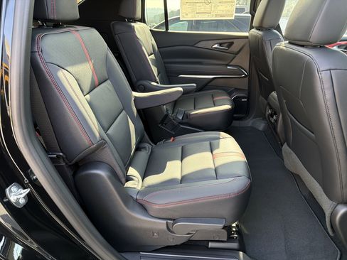 New 2026 Chevrolet Traverse RS image 15