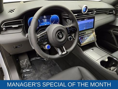Used 2024 Maserati Grecale GT AWD/4WD image 18