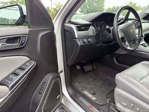 Used 2019 Chevrolet Tahoe LT AWD/4WD image 9